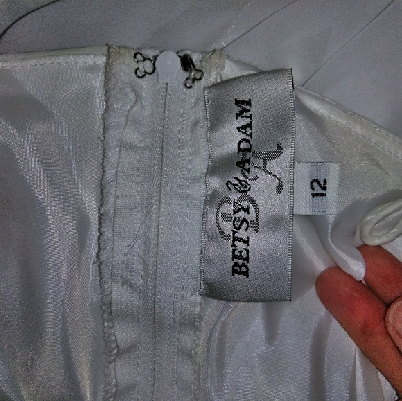 White spaghetti strap wedding dress - Picture 2 of 7